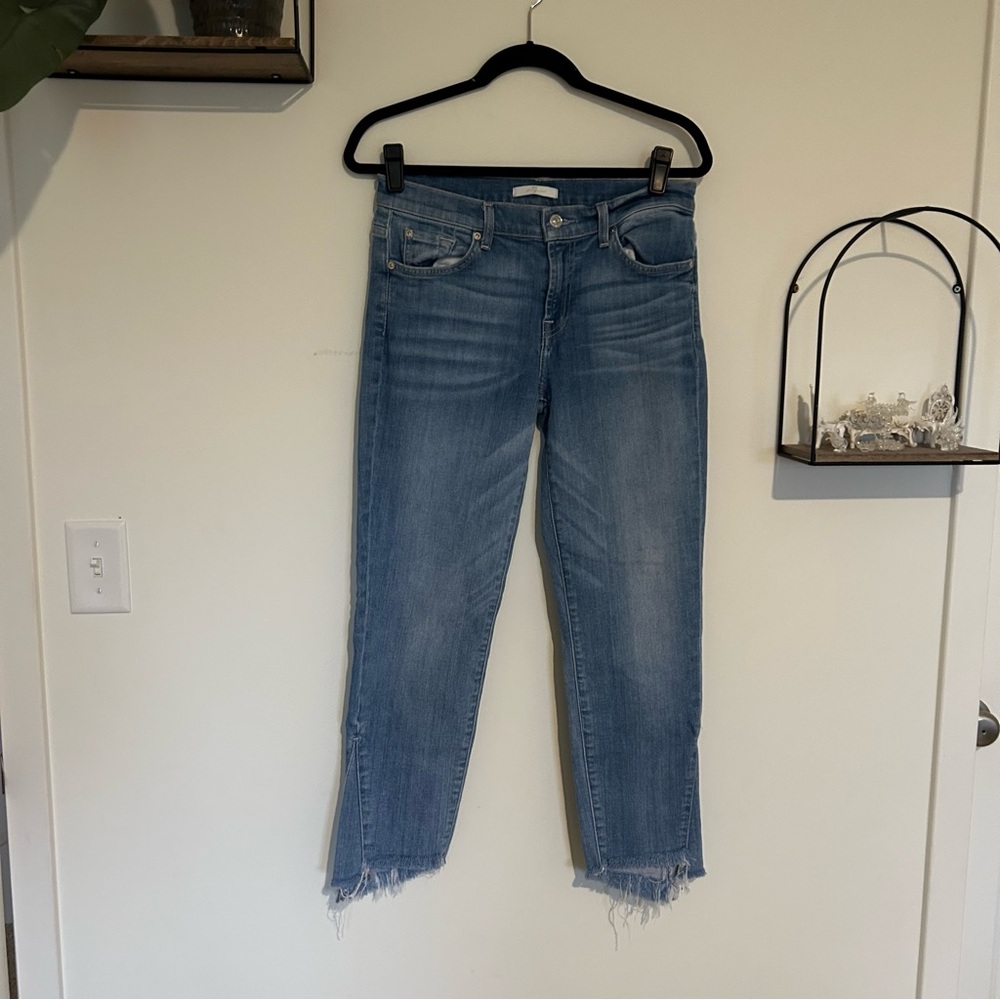 7 for All Mankind Shark Bite Raw Hem Straight Leg Cropped Jeans‎ Size 29